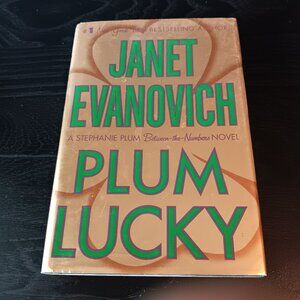 Janet Evanovich 'Plum Lucky'